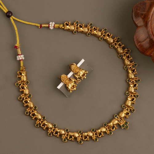 Elephant Motif Necklace_Green
